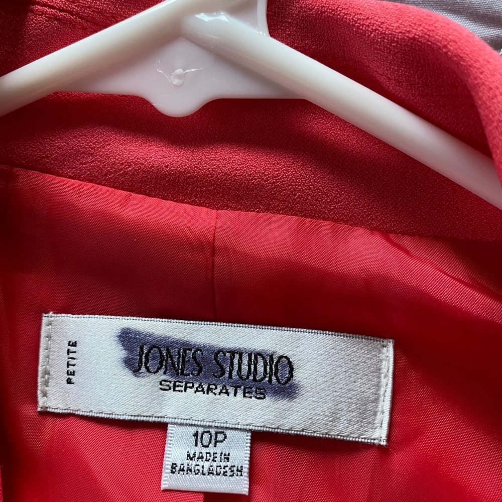 Jones studio blazer